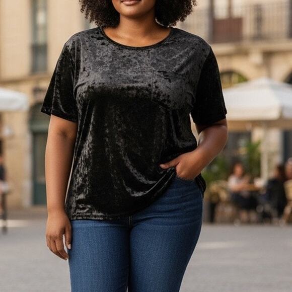 EVRI Tops - Evri Tee Top Womens 1X Black Crushed Velvet Short Sleeve Shirt Casual Whimsygoth